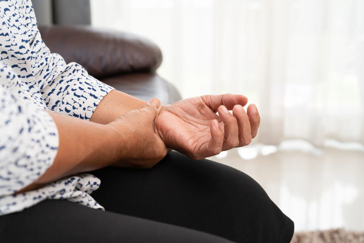 South Island Orthopedics discusses the relationship between carpal tunnel syndrome and RA.